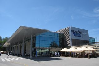 Krakowskie lotnisko to żyła złota. Zarabia setki milionów, a ma być jeszcze większe
