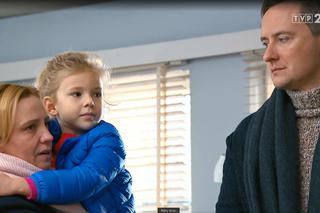 Barwy szczęścia, odc. 2242: Sabina (Barbara Kurzaj), Maja (Pola Żak), Władek (Przemysław Stippa)