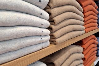 Legendarny sklep wraca na mapę Warszawy! Mamy zdjęcia ze środka! 