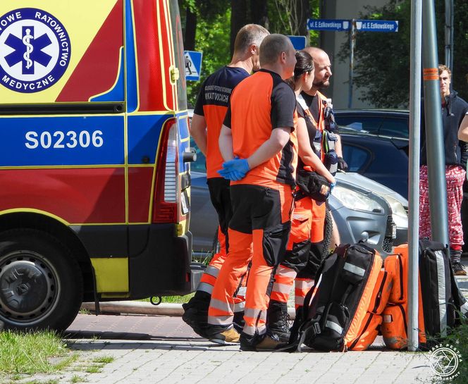 Pożar i wybuchy w mieszkaniu bloku w Tychach