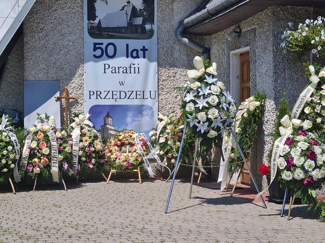 Przędzel: Pogrzeb ofiar tragicznego wypadku w Jamnicy.