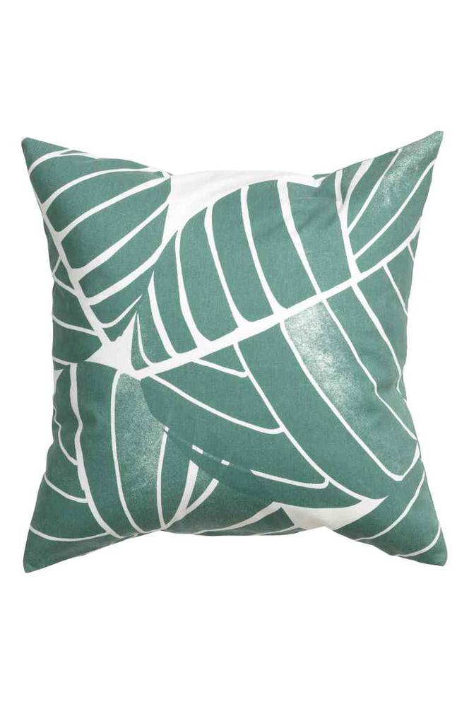 Modny motyw liści palmy na poduszce
