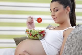 Jak się odżywiać w ciąży, żeby nie chorować? WYWIAD z ekspertem