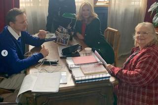 	Barwy szczęścia na planie. Karolina (Marta Dąbrowska), Bruno (Lesław Żurek), Amelia (Stanisława Celińska)