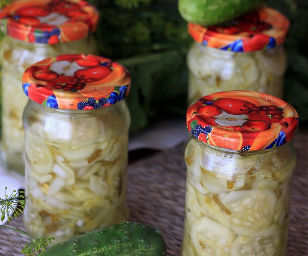 Sałatka z ogórków na zimę