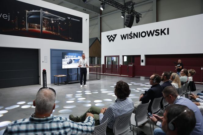 Okna Wiśniowski - konferencja
