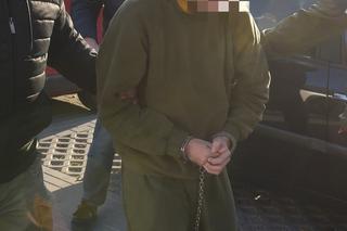 Doprowadzenie podejrzanego o mordestwo