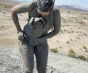 Maja Rutkowski zażywa błotnego SPA