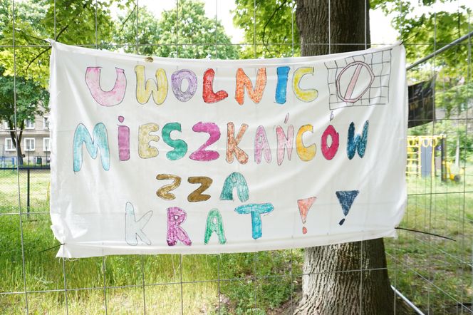 Ogrodzony plac zabaw na Winogradach