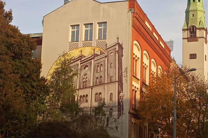 Wyjątkowy mural w centrum Szczecina już gotowy. Będzie przypominał o historycznym miejscu i wydarzeniach sprzed lat