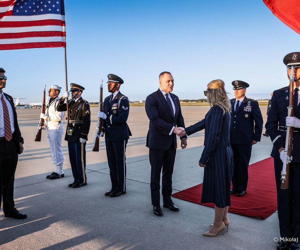 Prezydent Nawrocki na czerwonym dywanie w USA