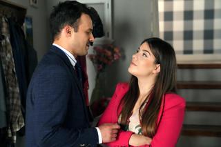 Barwy szczęścia odc. 2955: Agata (Natalia Zambrzycka), Ignacy Kieliszewski (Olaf Staszkiewicz)