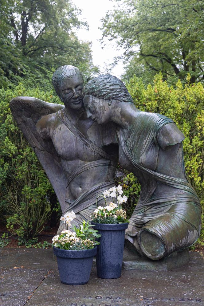 Grób Jana Kulczyka 10 lat od jego śmierci 