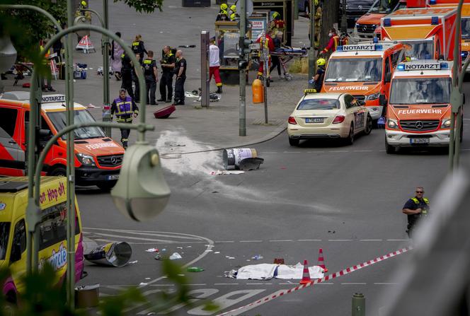 Samochód wjechał w tłum w Berlinie