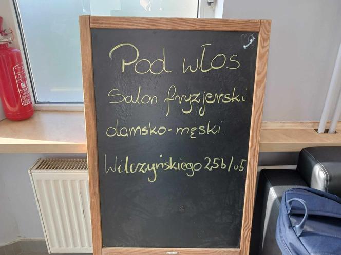 Korki zamienił na nożyczki. Poszedł śladami dziadka