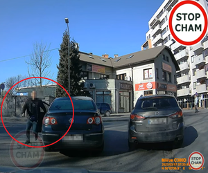 O włos od brutalnej bijatyki. W ruch miała pójść... bejsbolówka? [WIDEO]