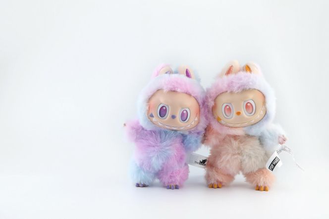 Wielki powrót kultowej pluszowej zabawki Monchhichi. Wyprze Labubu? 