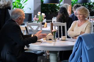 M jak miłość odc. 1731. Jerzy Argasiński (Karol Strasburger), Marta (Dominika Ostałowska)