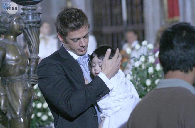 Nie igraj z aniołem (Cuidado con el angel). Juan Miguel (William Levy)