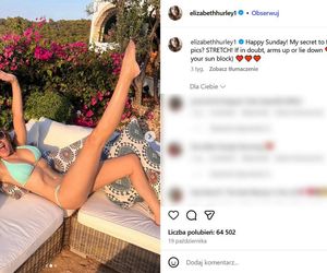 Emerytka Liz Hurley wygina się w bikini. Pozuje w luksusowej willi ojca kontrowersyjnej gwiazdy