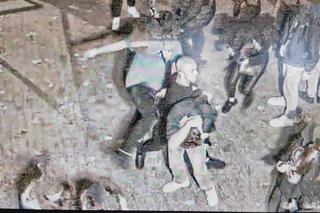 Pobił na bulwarze Dunikowskiego i uciekł. Policja publikuje wizerunek i prosi o pomoc 
