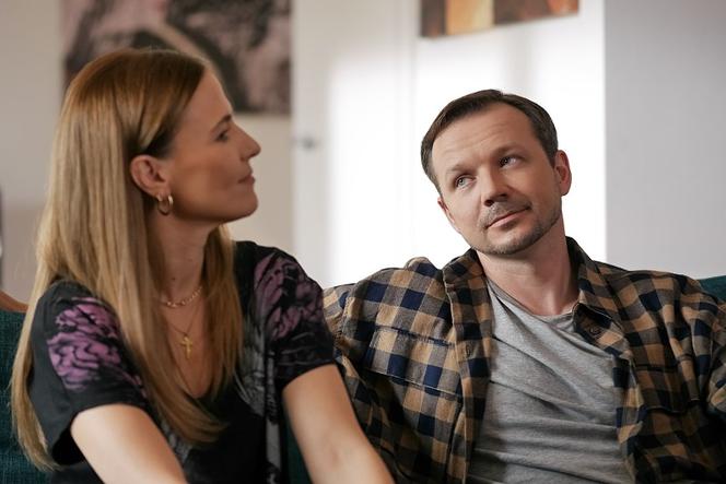 Pierwsza miłość, odcinek 3448: Mateusz (Lesław Żurek), Marta (Honorata Witańska)