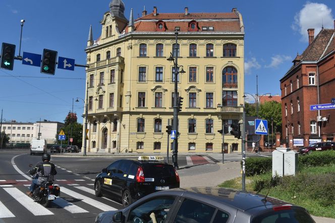 Strzelał do ludzi w Toruniu. Dziennikarz Marcin Lewicki jednym z poszkodowanychStrzelał do ludzi w Toruniu. Dziennikarz Marcin Lewicki jednym z poszkodowanych