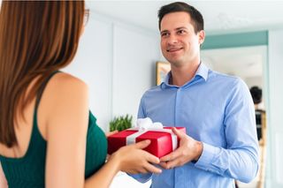 Idealne prezenty na Dzień Chłopaka 2025 