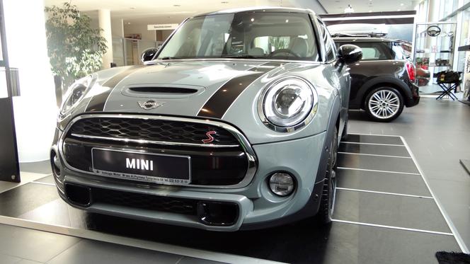Nowy MINI Cooper 5 drzwi - auta już w Polsce