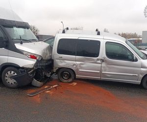 Częstochowa: 15 kolizji drogowych w niespełna 3 godziny - ZDJĘCIA