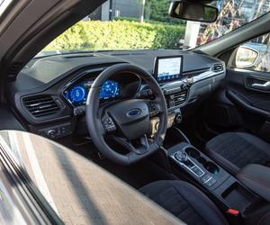 Ford Kuga 2.5 Hybrid AWD ST-Line X 