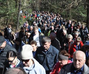 Droga Krzyżowa z Nowej Słupi na Święty Krzyż