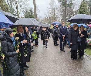 Pogrzeb znanego łódzkiego dziennikarza. Pochowano Piotra Wesołowskiego