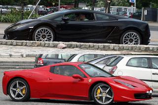 Pojedynek na superauta: Robert Lewandowski w Lamborghini kontra Kuba Błaszczykowski w Ferrari