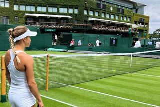 Dramat tenisistki na kortach Wimbledonu. Nie tylko Iga Świątek mierzy się z prześladowcą