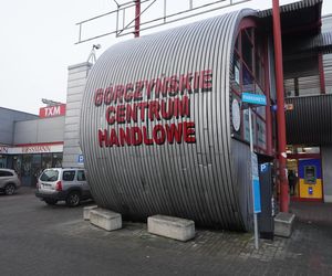 Górczyńskie Centrum Handlowe w Poznaniu świeci pustkami