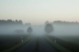 Uwaga kierowcy! Niebezpiecznie na drogach w 15 województwach