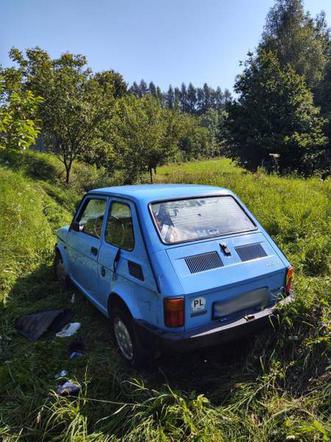 Chomranice. Maluch wypadł z drogi do rowu. Jedna osoba w szpitalu