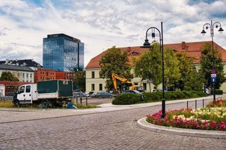 Tu kiedyś była rafineria cukru trzcinowego. Na placu Solnym w Bydgoszczy odkryto historyczny bruk