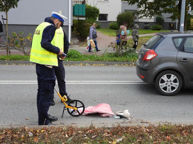 Dziewczynki potrącone na przejściu