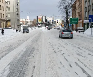 Duże opady śniegu w Białymstoku i regionie. IMGW wydało alerty pierwszego stopnia!