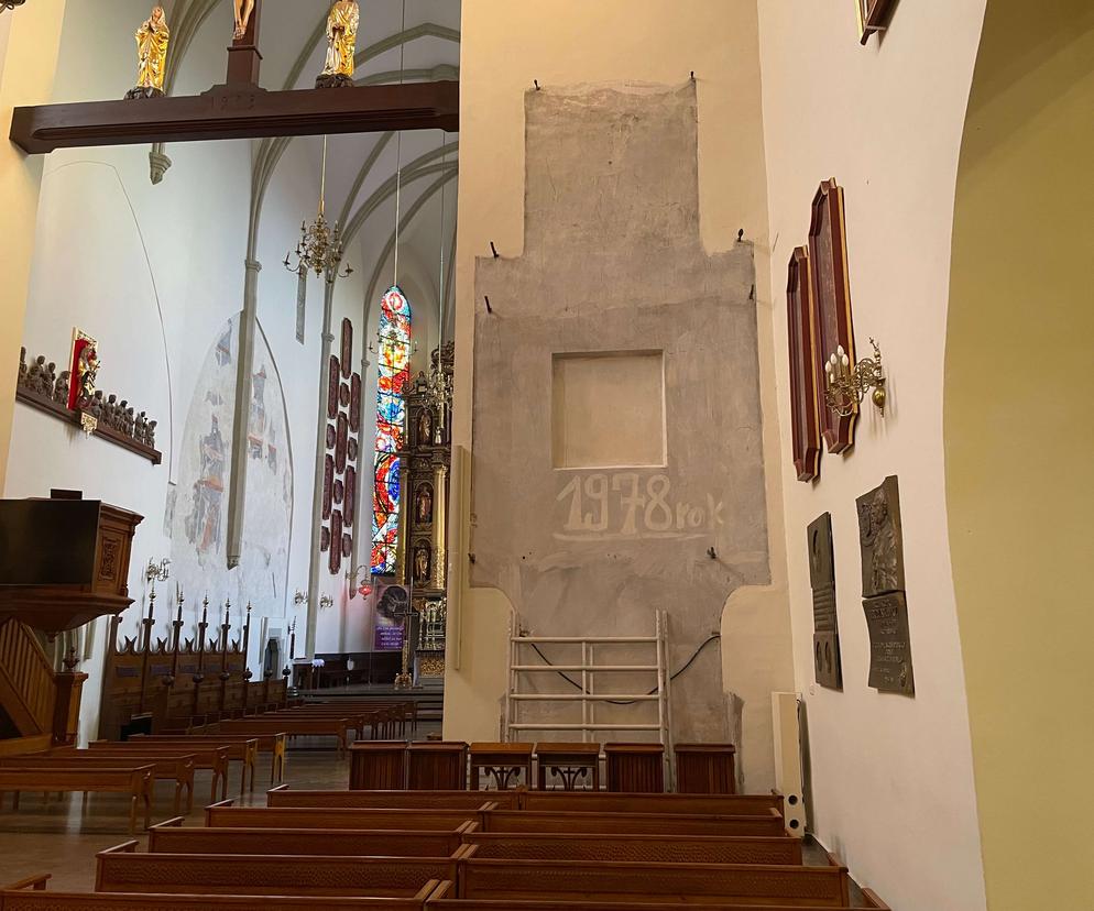 Ołtarz boczny bazyliki św. Małgorzaty trafił do renowacji