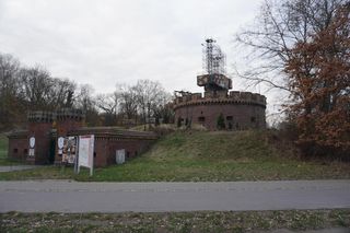 Przepiękne nabrzeże Świnoujścia. Port nad Świną i fort obronne zachwycają