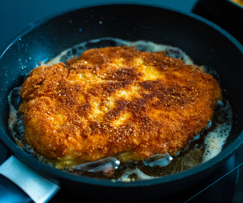 Jak smażyć schabowe? Ile minut i jak długo? Rady i wskazówki