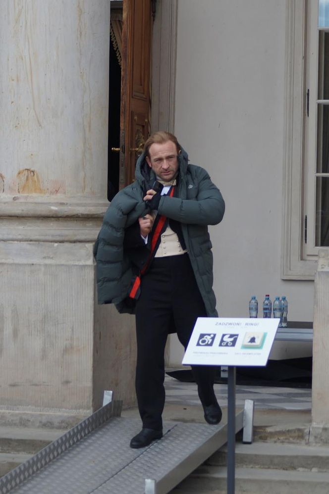 Zrobili z aktorów lalki