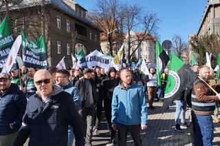 Górnicy protestowali pod ministerstwem przemysłu w Katowicach przeciwko likwidacji KWK Bielszowice
