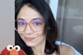 Kalska nie odpuszcza widoków. Tylko teraz ubrała się  w okulary