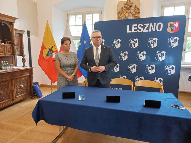 W Lesznie podpisano umowy o przyznaniu dofinansowań z programu „Wielkopolska przyjazna zwierzętom”