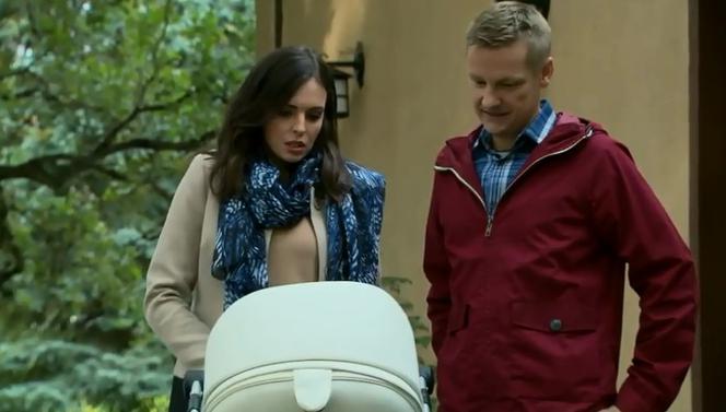 M jak miłość odc. 1110. Monika (Anna Wendzikowska), Piotrek (Marcin Mroczek)