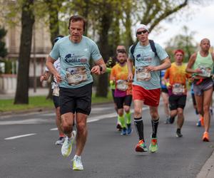 Wings for Life 2023. Tysiące biegaczy na ulicach Poznania